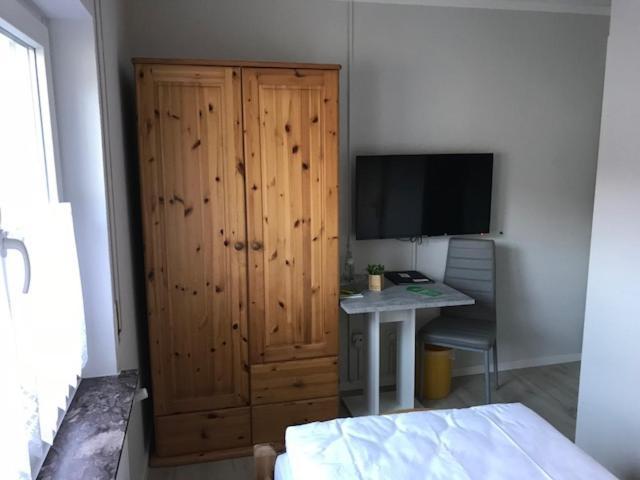 Hotel Zum Ochsen Wonsheim Bagian luar foto